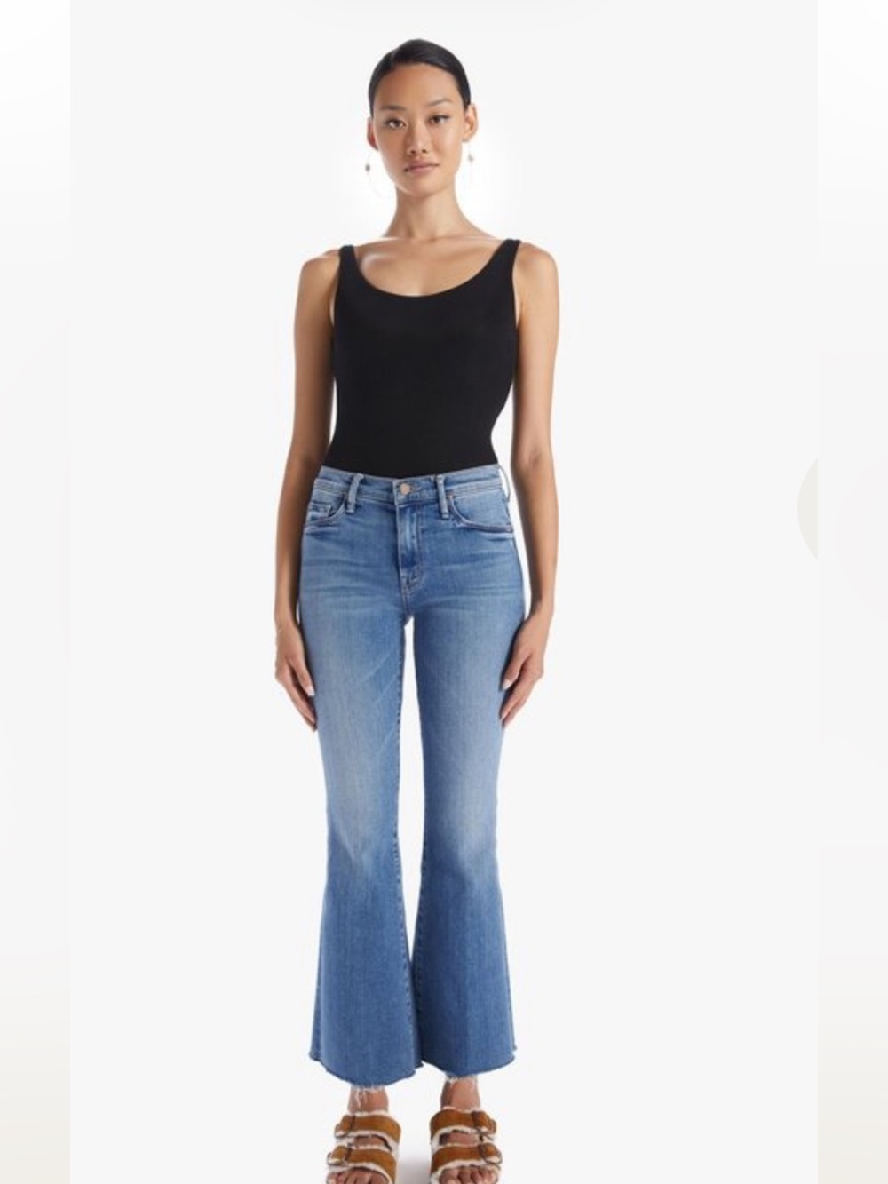 Mother The Weekender Fray Flare Jeans in Hop On Hop Off, 28